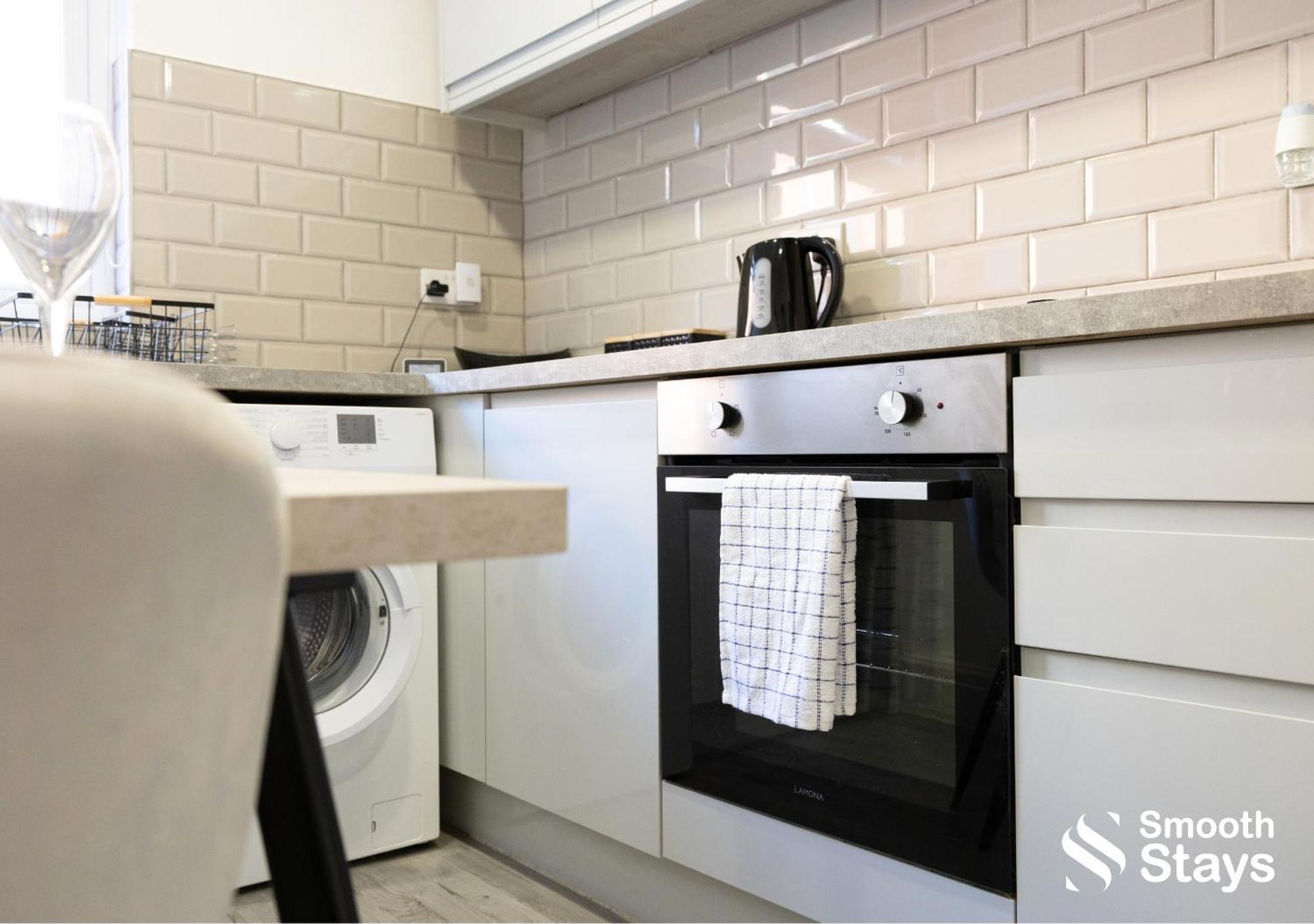 One Bedroom Apartment At Smooth Stays Short Lets & Serviced Accommodation Preston With Parking Near Train Station Eksteriør billede