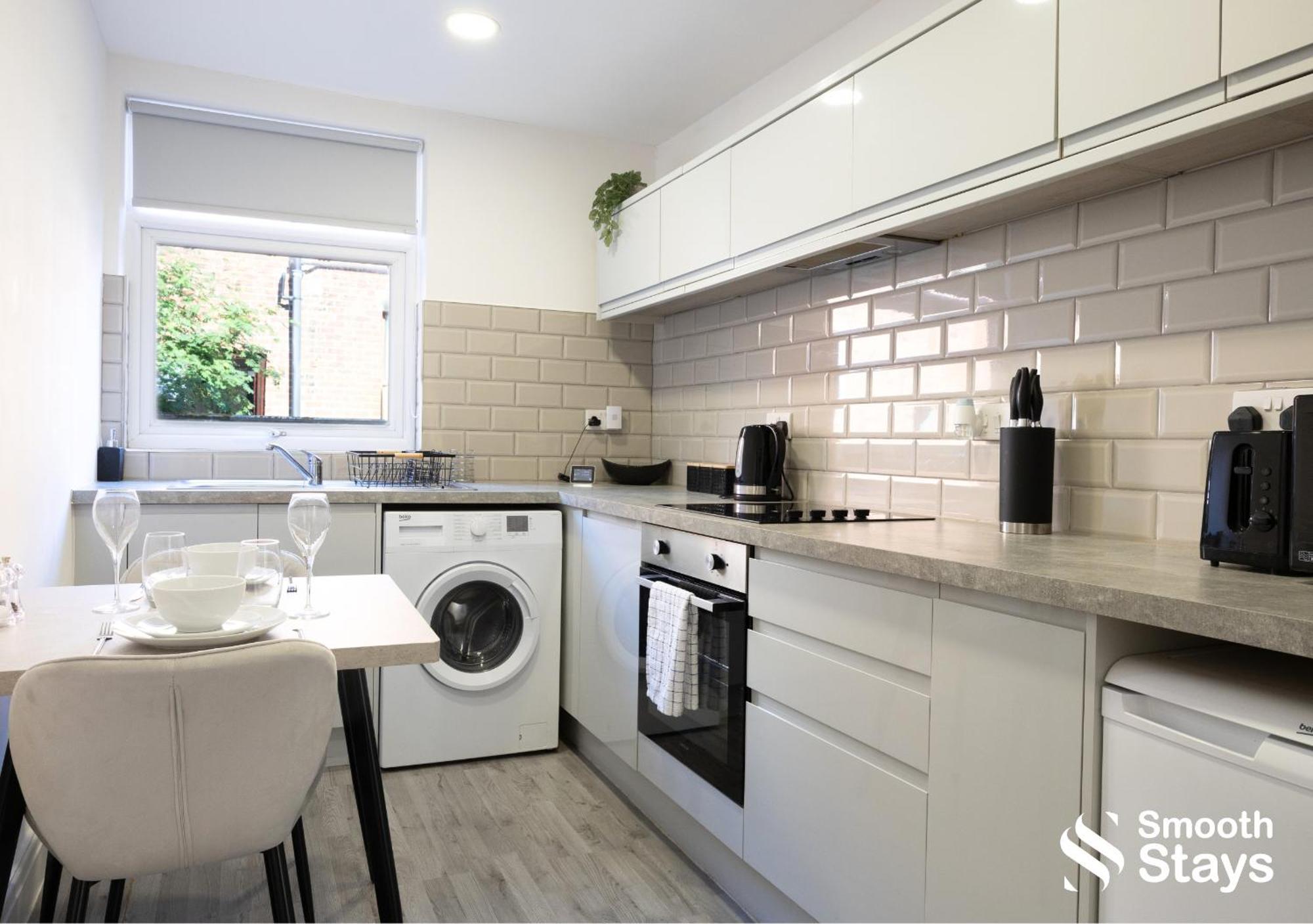 One Bedroom Apartment At Smooth Stays Short Lets & Serviced Accommodation Preston With Parking Near Train Station Eksteriør billede