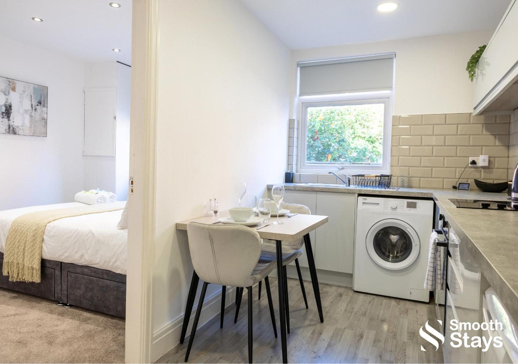 One Bedroom Apartment At Smooth Stays Short Lets & Serviced Accommodation Preston With Parking Near Train Station Eksteriør billede